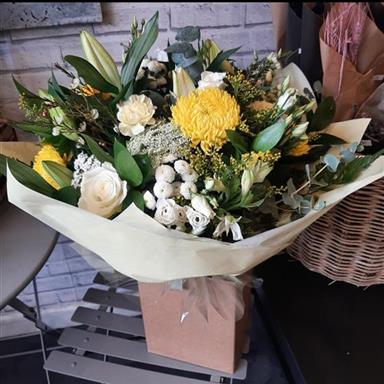 Emma Luxury Hand Tied - Main Image